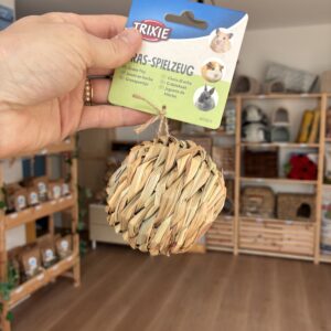 Balle en herbe version pomme pour lapins et rongeurs